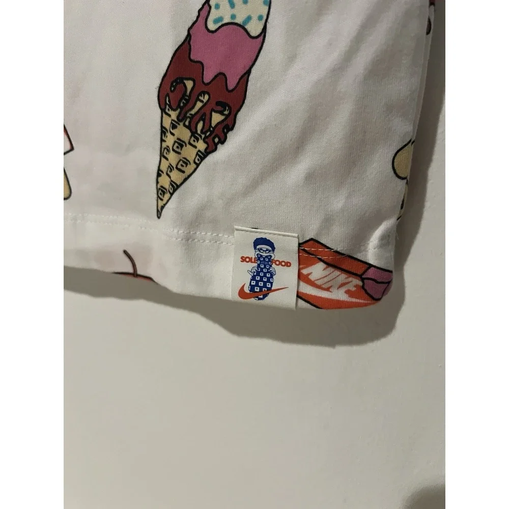 NWT Nike Sole Food Graphic T-shirt Drip Youth Size Large‎ Tee Ice Cream